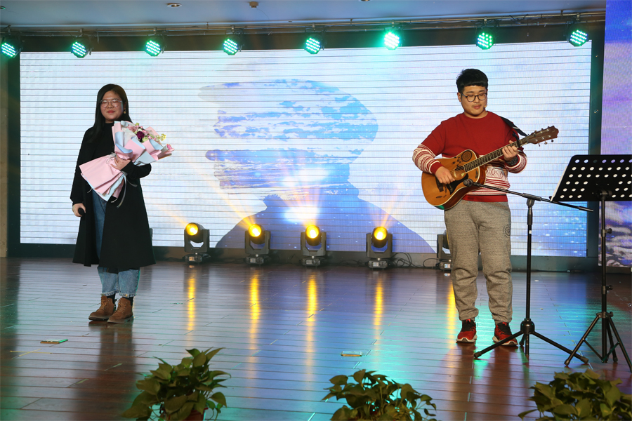 1548982073105834.jpg 7、后来遇见老男孩.jpg