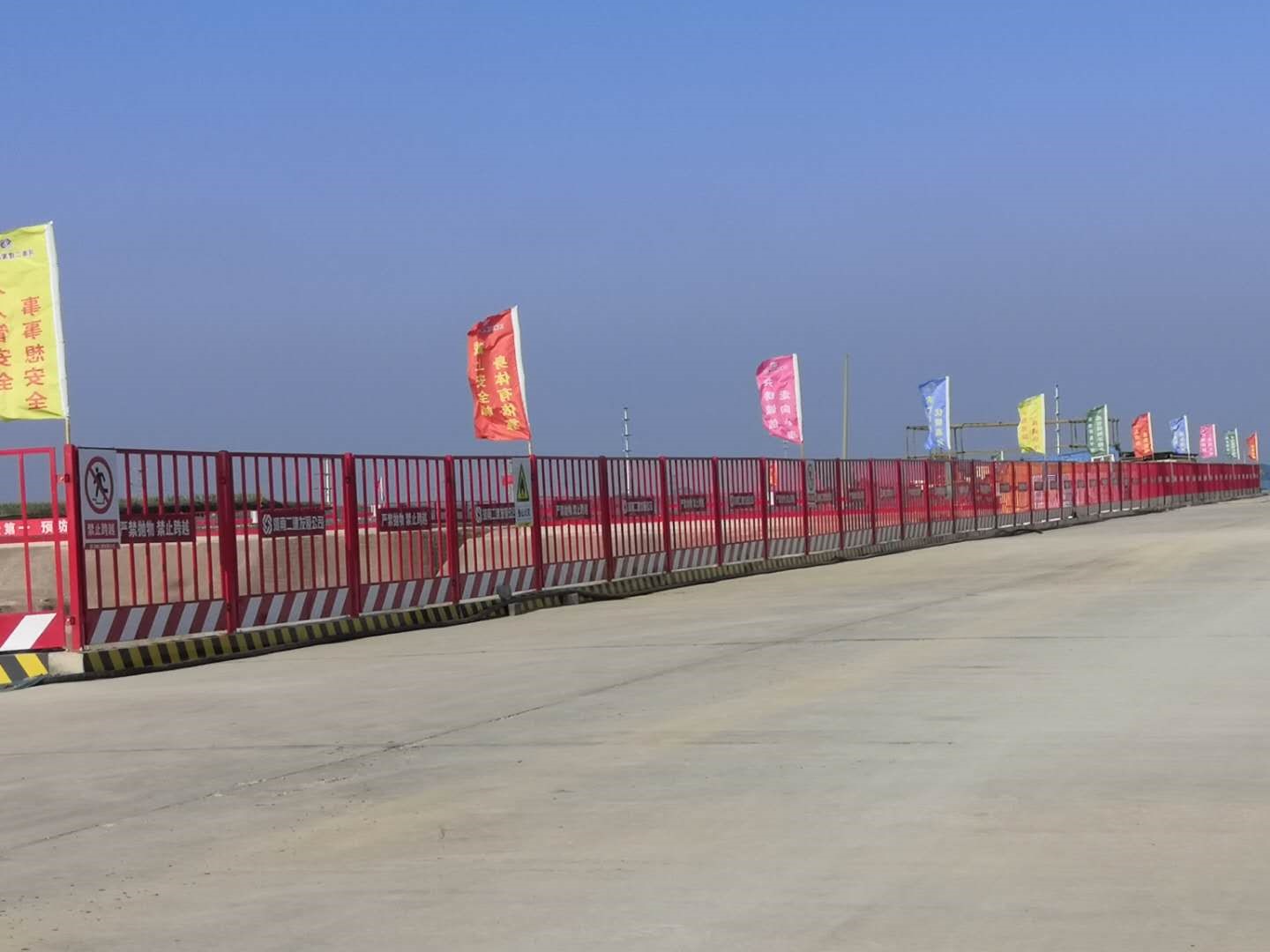 1601276486777984.jpg 2.jpg